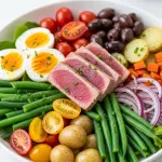 Refreshing Tuna Niçoise Salad: Wine-Free Dressing Delight