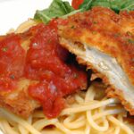 Crispy Chicken Parmesan: A Classic Dish with Marinara Magic